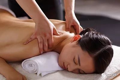 冬天冻手冻脚是什么原因,不求人冬季为什么不在一个战队了