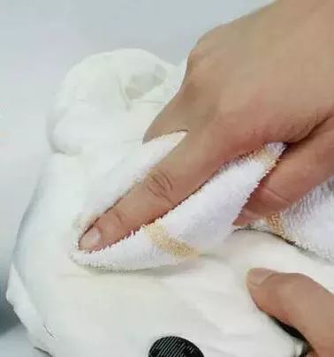 滚筒洗衣机洗羽绒服会不会爆炸,清洗羽绒服可以直接用洗衣机吗