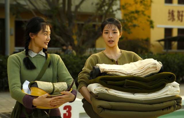 65式军服再现芳华,65式军服震撼全世界