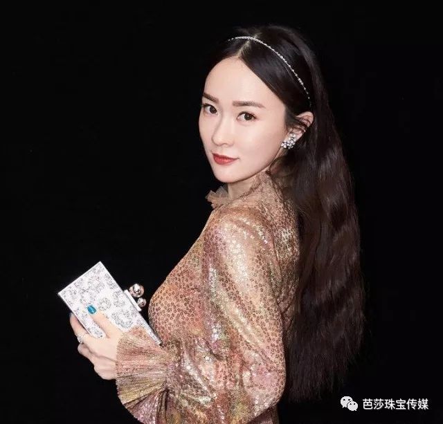 女星们热宠的disco风该戴什么珠宝？Party季绝对帮到你！