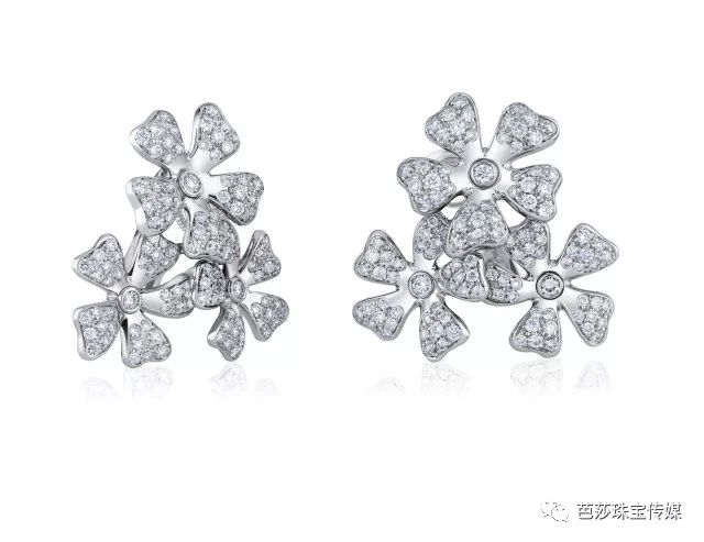 女星们热宠的disco风该戴什么珠宝？Party季绝对帮到你！