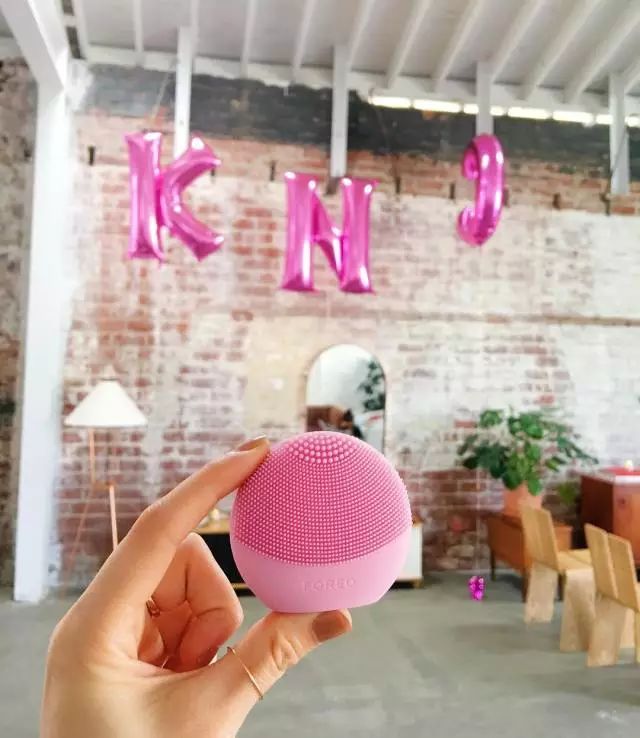 洗脸仪黑科技视频,洗脸的高科技仪器