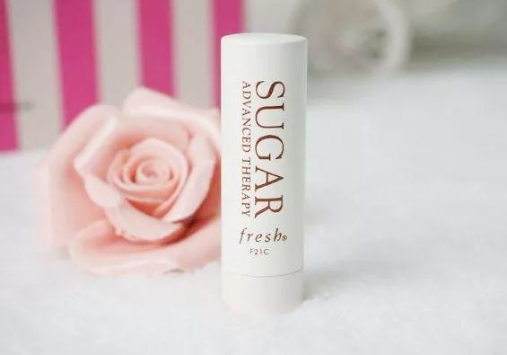 润唇膏红黑榜2021,公认好用带颜色的润唇膏