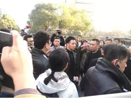 律师该为坏人辩护吗,律师应该为好人辩护还是坏人辩护