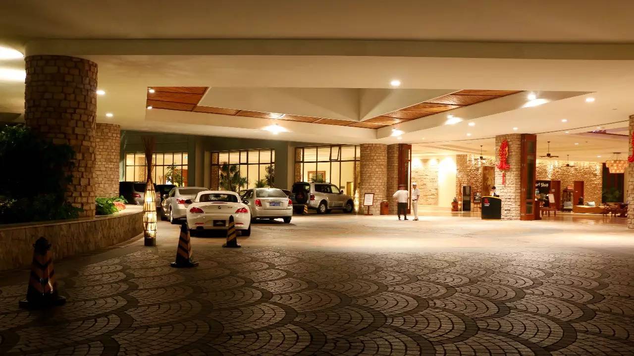 三亚万豪度假酒店攻略,三亚假日度假酒店攻略