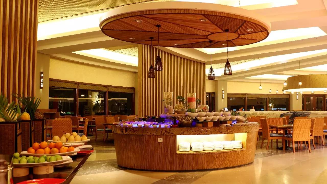 三亚万豪度假酒店攻略,三亚假日度假酒店攻略