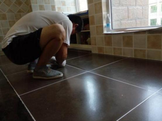 家里装了地暖最好都铺瓷砖吗,地暖专用美缝和普通美缝的区别