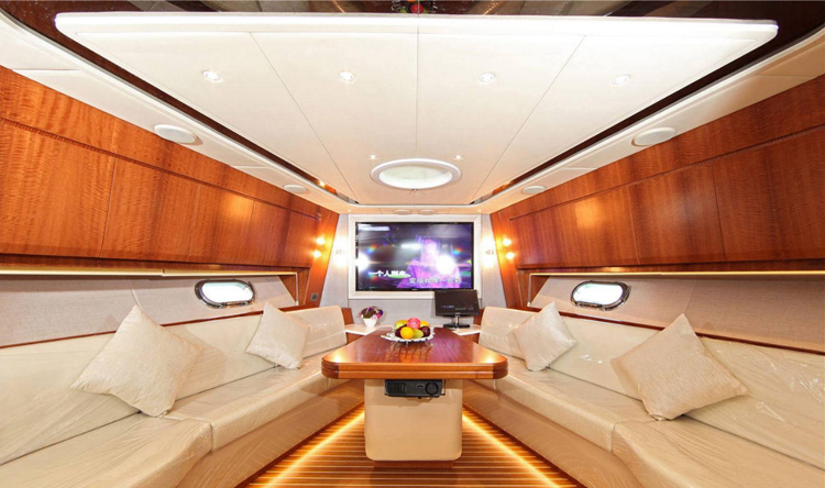 包豪华游艇出海海钓,租一艘豪华游艇出海海钓