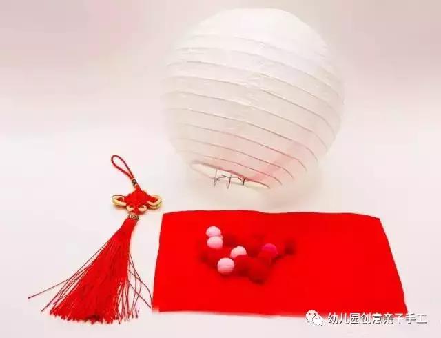 幼儿园元旦手工制作:鞭炮灯笼卡纸舞龙等,8个教程“年味”十足