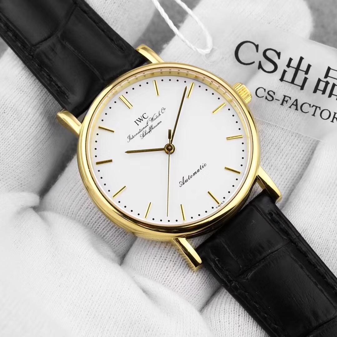 卡地亚蓝气球系列机械腕表，满天星款式更加有气质