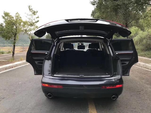 奥迪q7最高配2021款落地多少钱,奥迪q72021款最高配落地多少钱