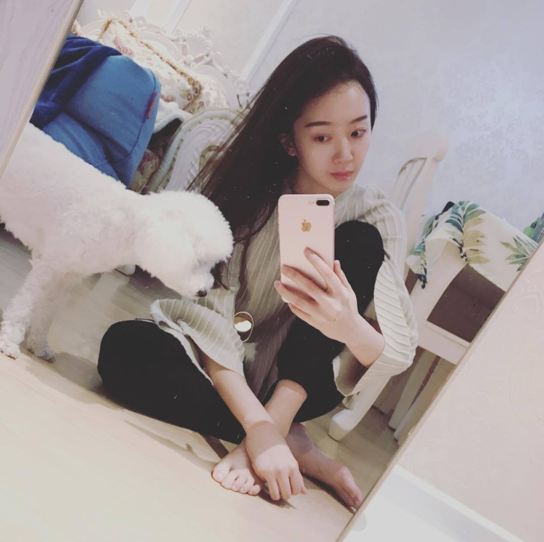 女足球主持,足球女主持人最好看的是哪个