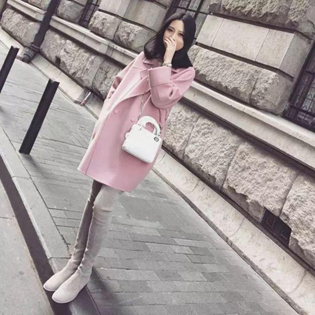 今年流行的毛呢外套怎么搭配,最洋气的格子毛呢外套