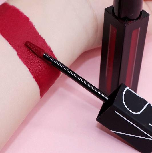 最新大牌秋冬唇釉推荐,不到30块好物推荐