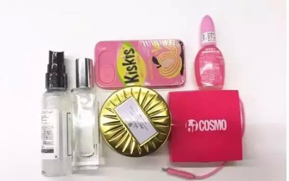 扒一扒明星化妆包,明星的化妆包大揭秘