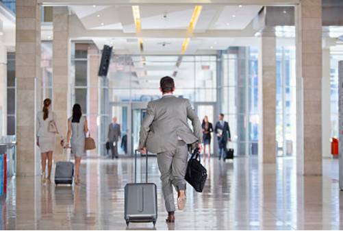 旅行中从哪一刻开始你觉得和朋友形同陌路了？