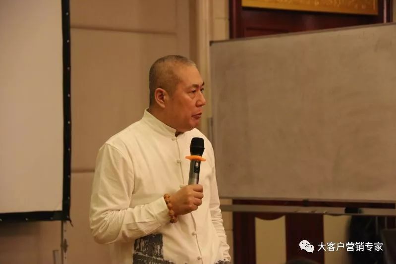 销售拜访客户前需要做哪些准备,销售如何拜访客户才能提高成功率