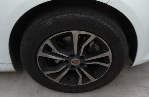 荣威e550的优点,国产车荣威算不算最好的车