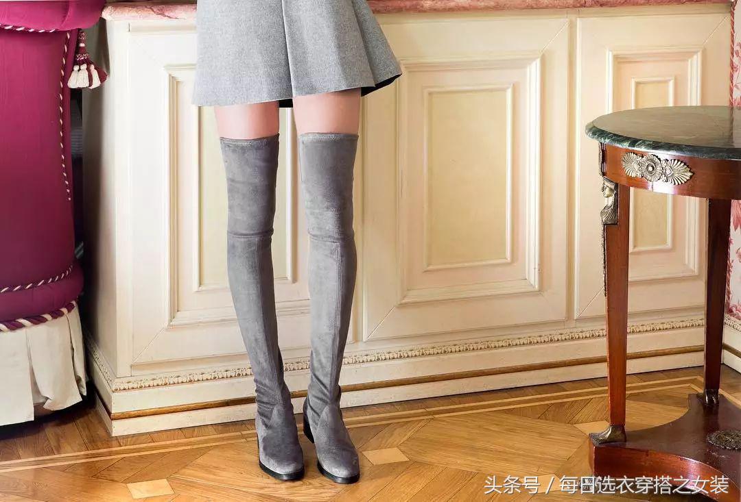 杨幂娜扎抢着穿长筒马丁靴 (看看杨幂热巴这样穿是有多美)