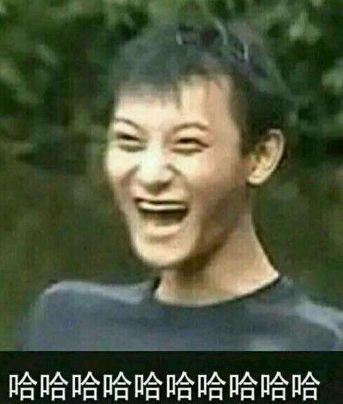 林允穿3万块的羽绒服机场凹造型，网友吐槽：这是穿了件被子吧？