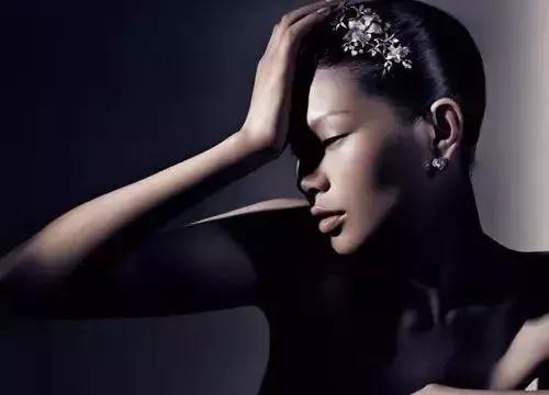 国际超模刘雯脸上的斑,超模脸刘雯