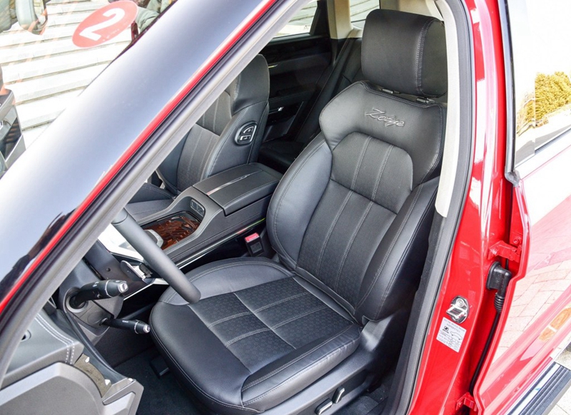 十多万suv四缸四驱省油有科技感车,十多万suv国产车推荐