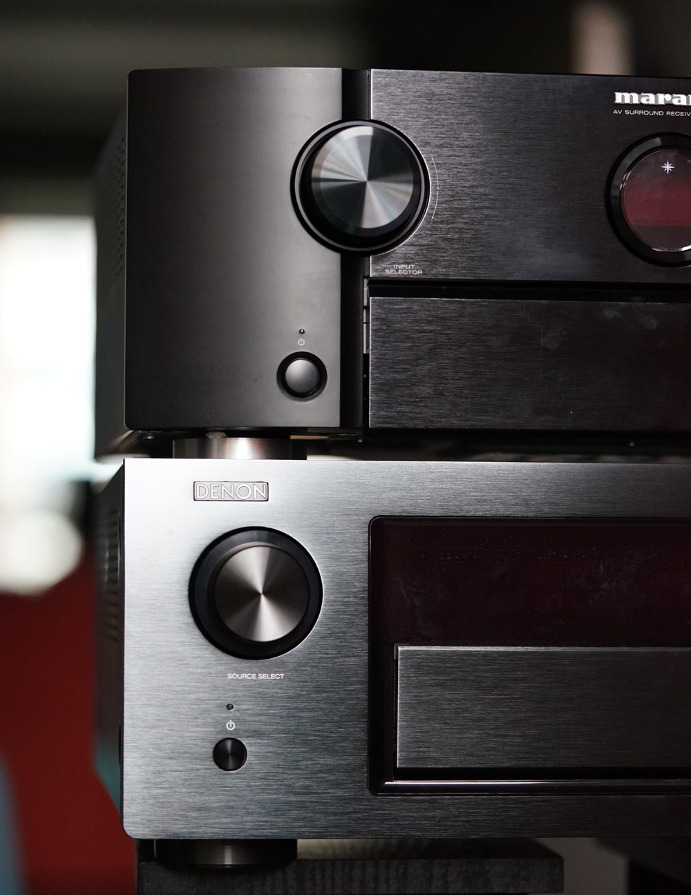 天龙AVR-X6400H和马兰士SR6012拆解!谈两台相差一万的AV功放区别