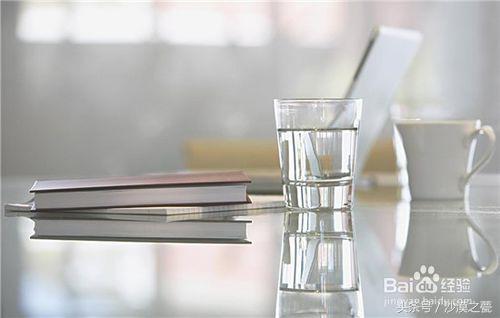 怎么样避免电脑辐射皮肤长痘,电脑辐射大如何避免长痘呢