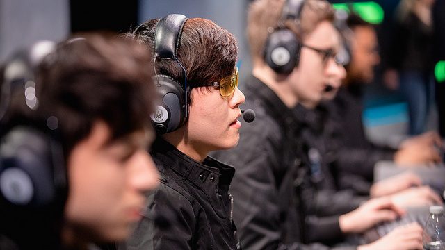 银河战舰塔防陷阱设置,银河战舰版本有哪些陷阱