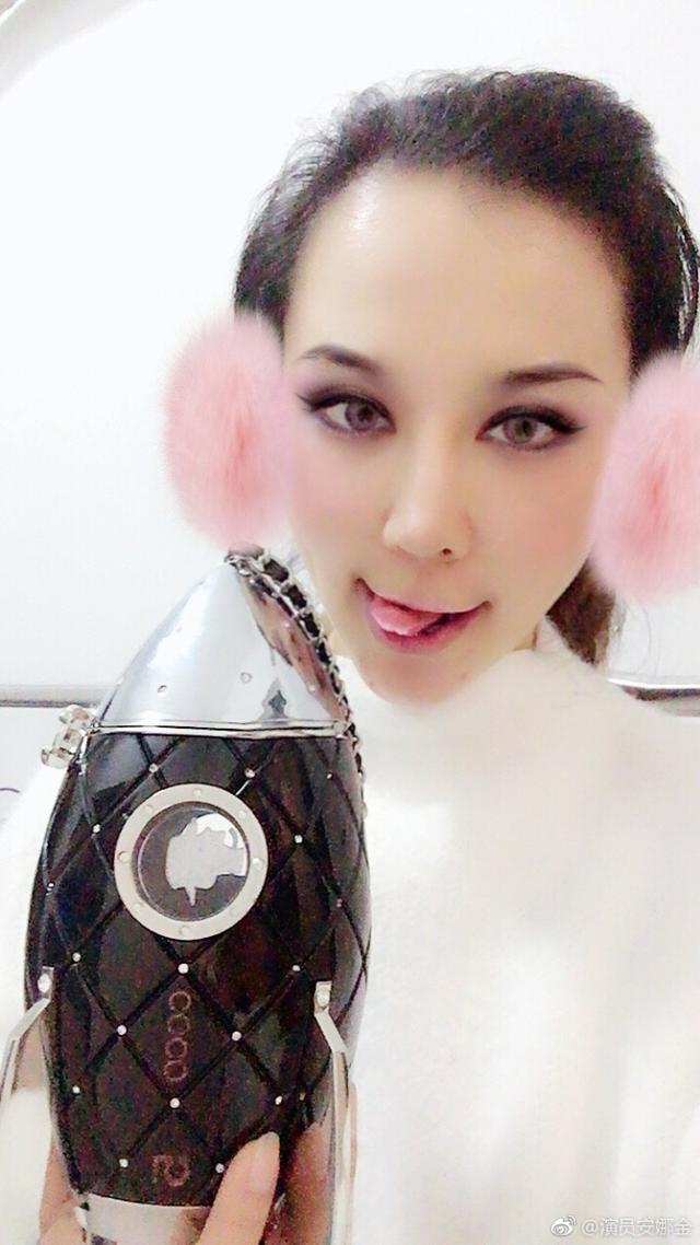 侯耀华购买皮具的地方,侯耀华送女徒弟10万名牌包