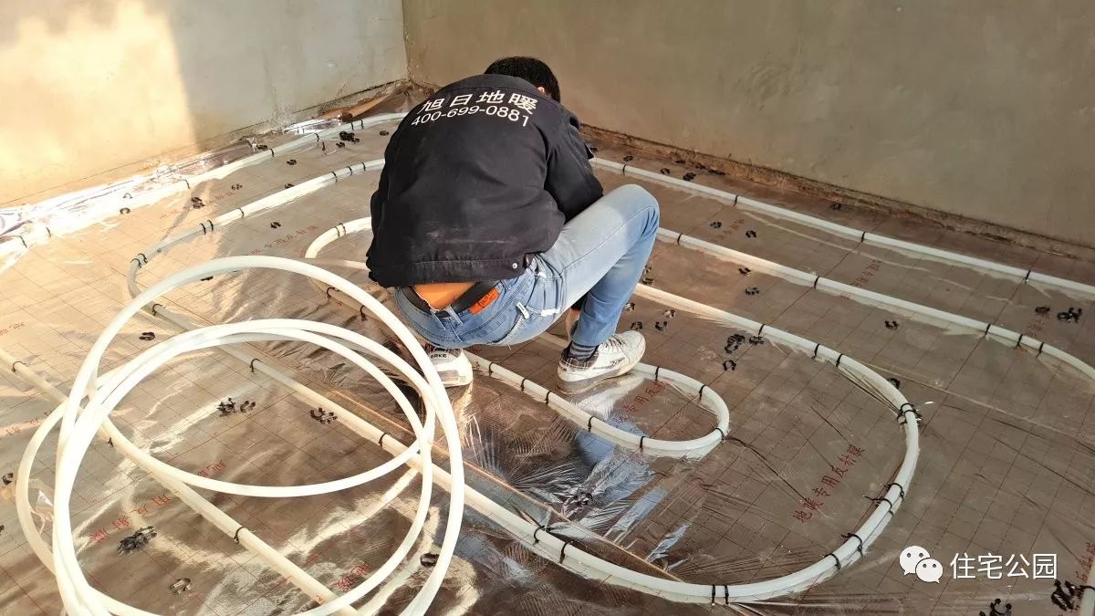 自建房用地暖还是暖气片更好,农村盖房用地暖好还是暖气片好