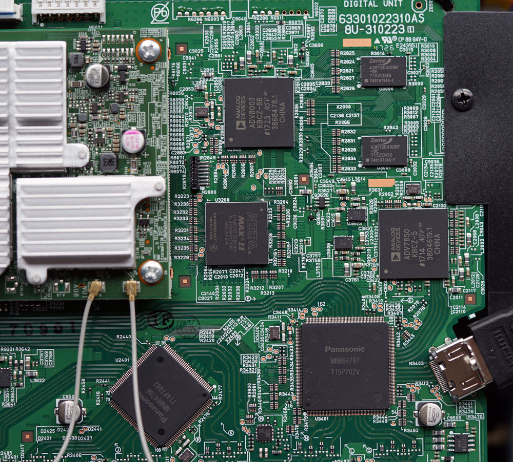 天龙AVR-X6400H和马兰士SR6012拆解!谈两台相差一万的AV功放区别