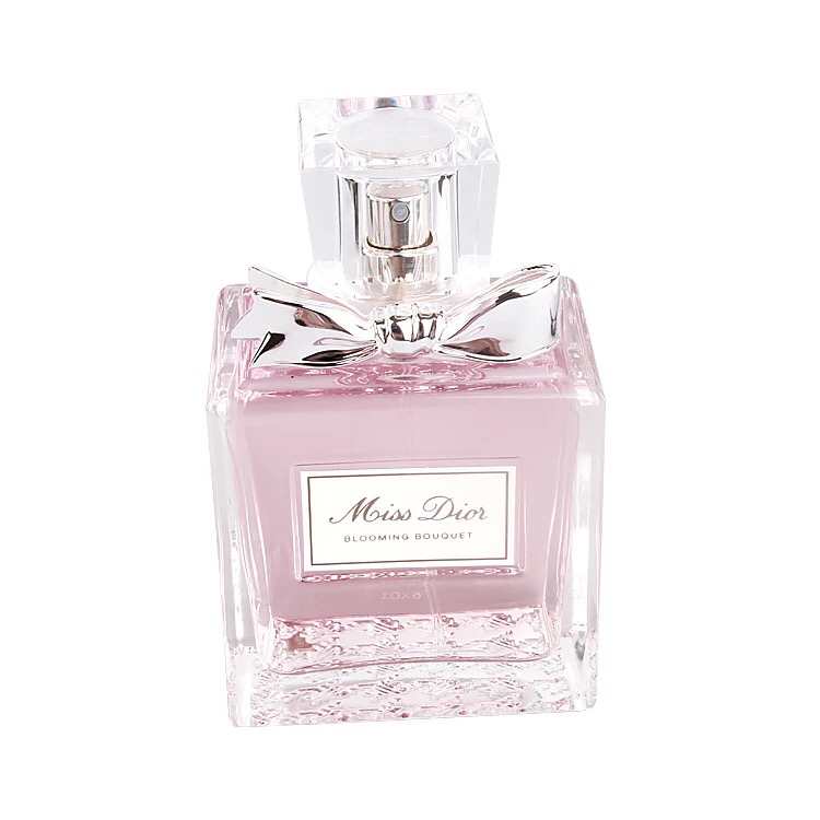 闻香识女人里提到的香水,闻香识女人是哪本书改编的