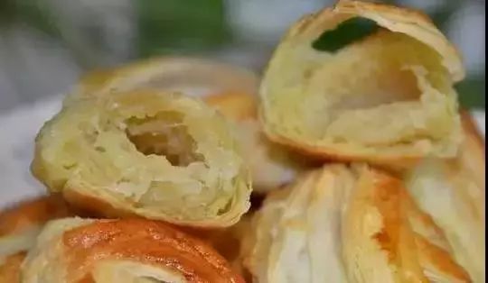 酥到掉渣的榴莲酥,又香又酥的榴莲酥