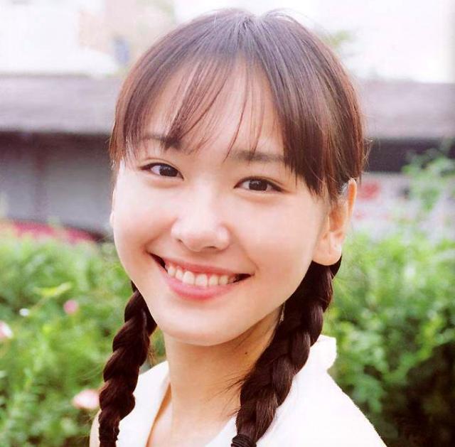 睫毛增长液和孕睫术,睫毛孕睫术能重复做吗