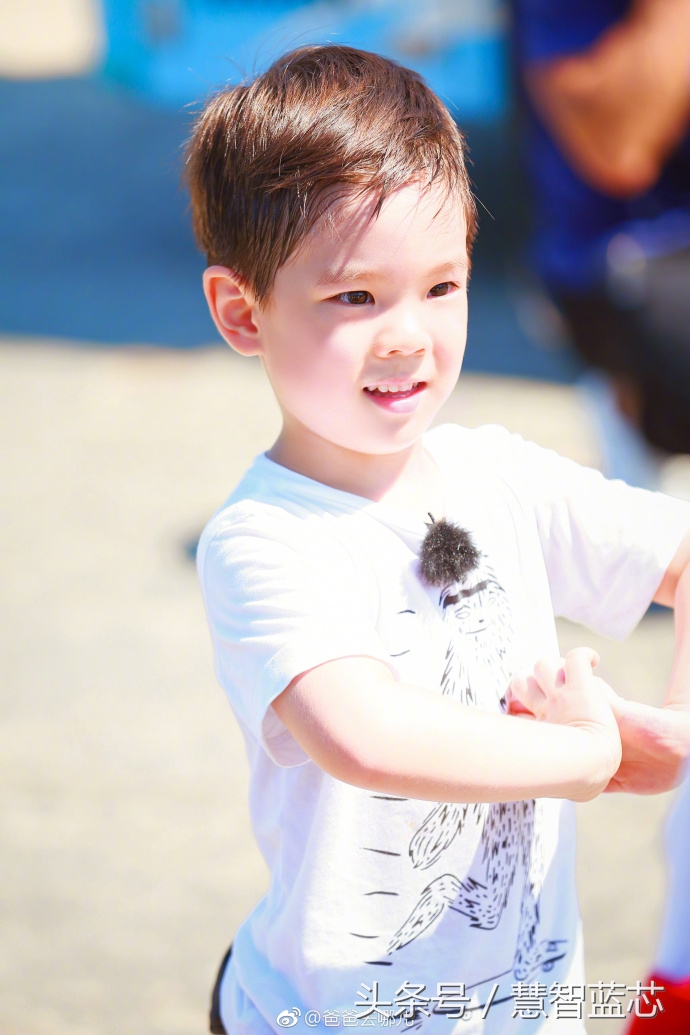 爸爸去哪儿第五季嗯哼大王,爸爸去哪儿嗯哼刚出现视频