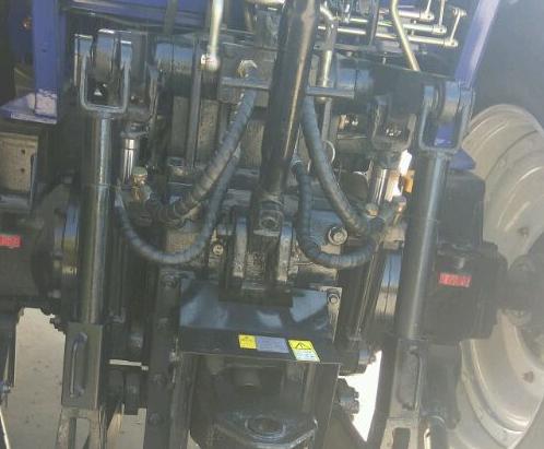 新款雷沃欧豹554拖拉机视频介绍,迪尔和欧豹哪个好