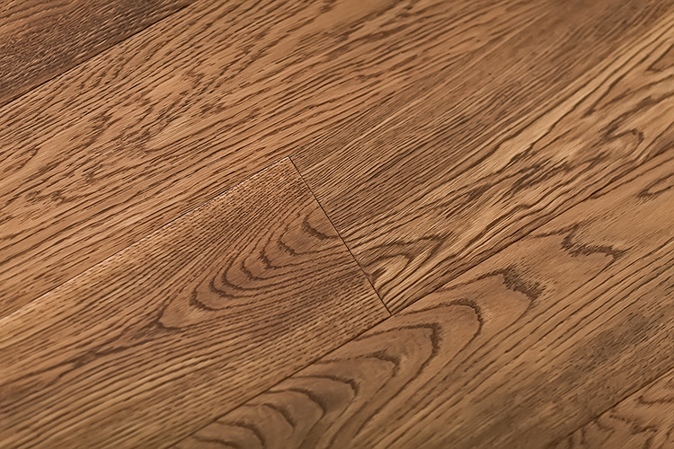 圣象三层实木地板价位一般多少钱,实木三层地板厚度18cm还是15cm