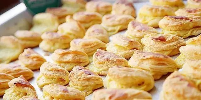 酥到掉渣的榴莲酥,又香又酥的榴莲酥