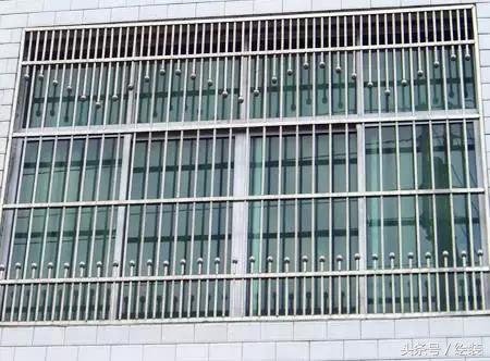 防盗窗不结实会掉下去吗,防盗窗不安全