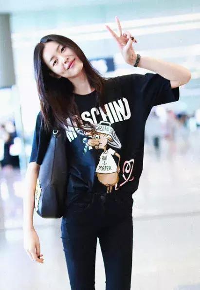 刘雯每月收入多少钱,刘雯收入2018排第几