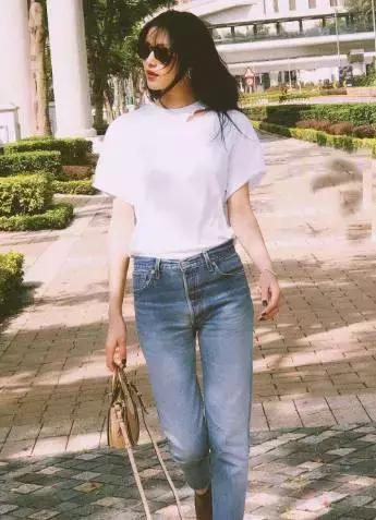 刘雯每月收入多少钱,刘雯收入2018排第几