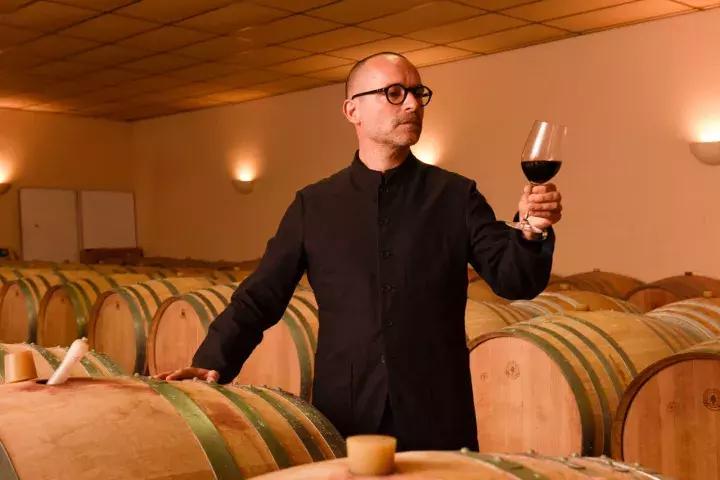 坐拥6家公司,波尔多五家顶级酒庄