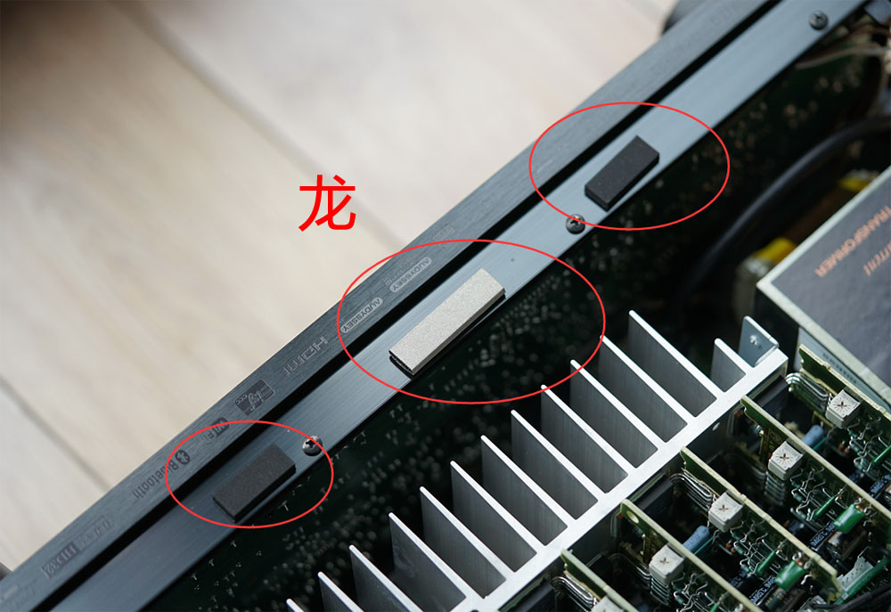 天龙AVR-X6400H和马兰士SR6012拆解!谈两台相差一万的AV功放区别