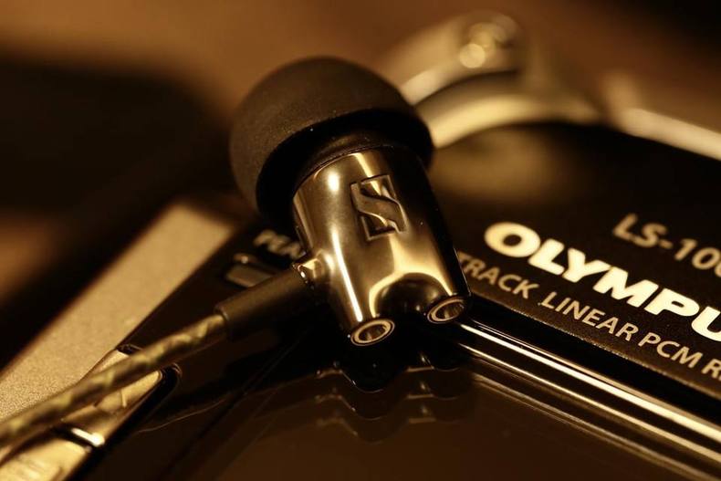 你们都用的哪款耳机,你们都用过哪些耳机