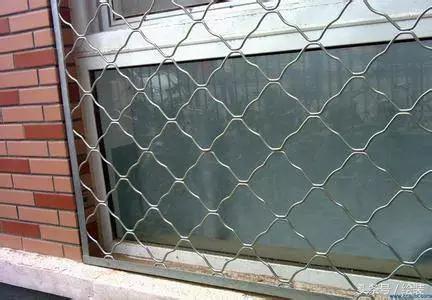 防盗窗不结实会掉下去吗,防盗窗不安全