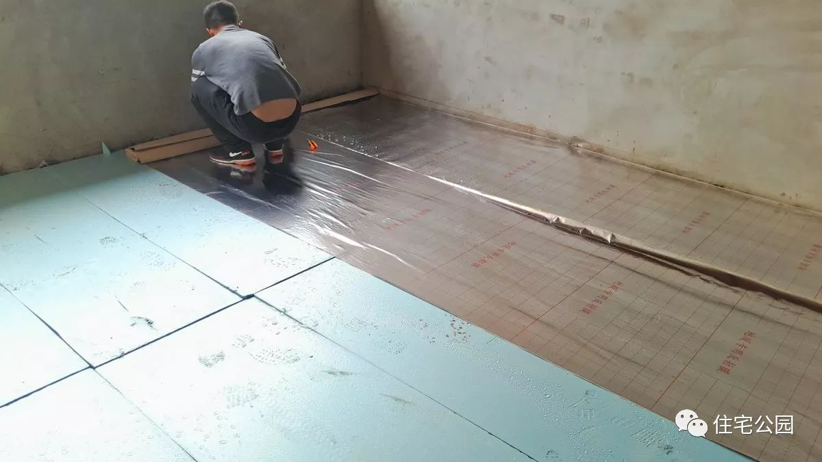 自建房用地暖还是暖气片更好,农村盖房用地暖好还是暖气片好