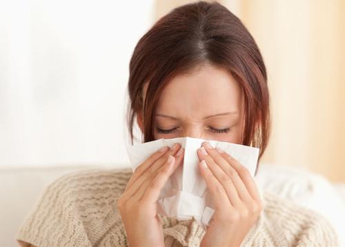 鼻敏感鼻水流不止怎么办,鼻水流打喷嚏不停怎么办