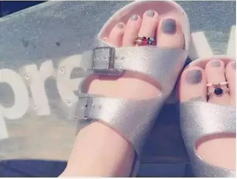 时与饰|拴住今生,系住来世——十二月首饰:足饰