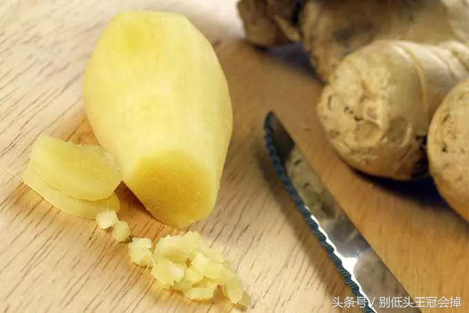 你还在为皮肤缺水烦恼吗,冬天嘴巴起皮干裂怎么办